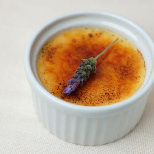 Créme brulée a la lavanda