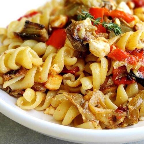 Pasta viral con queso feta y tomates cherry