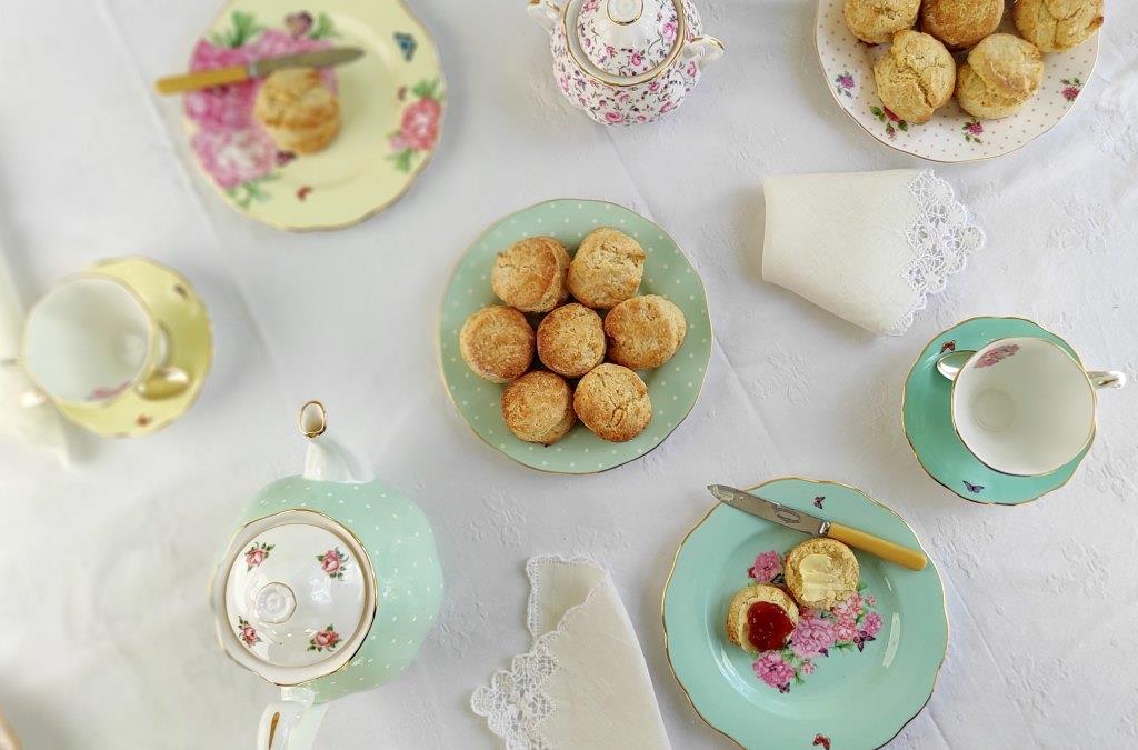 Afternoon tea con scones